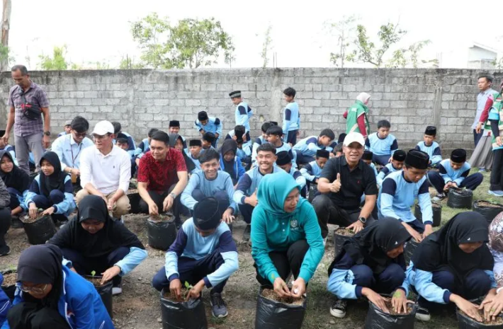 Lombok Tengah Luncurkan Program Besti untuk Libatkan Siswa Tanam Cabai Kendalikan Inflasi