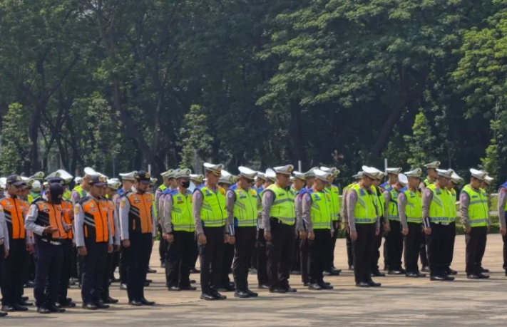 Polda Metro Jaya Kerahkan 7.643 Personel Amankan Zikir dan Doa Kebangsaan HUT Ke-81 RI di Monas