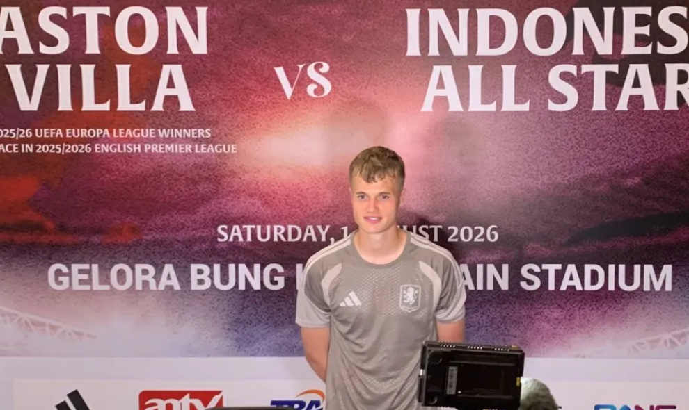 Kiper Aston Villa James Wright Nilai Tur Pramusim di Indonesia Berjalan Sangat Menyenangkan