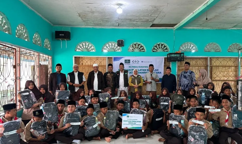 Lazisnu dan Paragon Salurkan Bantuan Pemulihan Madrasah Terdampak Banjir di Sumatera
