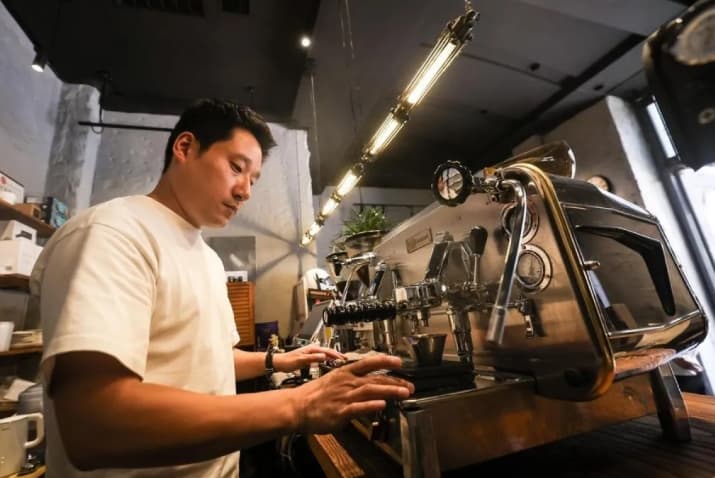 Kedai Kopi Beragam Konsep Menghidupkan Kembali Kawasan Kota Tua Shenyang di China
