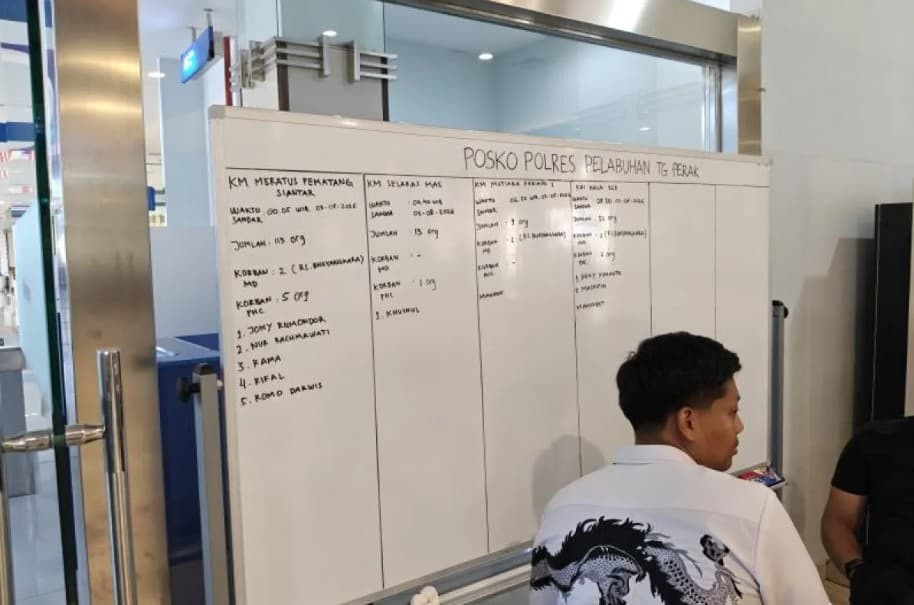 Pelindo Siagakan Posko Terpadu untuk Korban Kebakaran KMP Mutiara Sentosa II di Pelabuhan Tanjung Perak