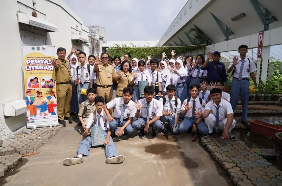 Sudin KPKP Jakarta Utara Edukasi Puluhan Pelajar tentang Urban Farming untuk Perkuat Ketahanan Pangan Keluarga