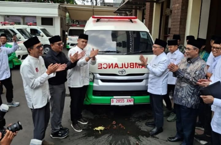 Yanmu Gandeng PBNU Salurkan 11 Ambulans dan 1.000 Al Quran untuk Perkuat Layanan Kesehatan
