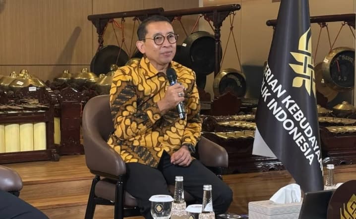 Buku Sejarah Indonesia Masih Terkendala Hak Kekayaan Intelektual Foto, Menbud Target Rampung Agustus 2026