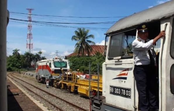 Danantara Akan Terlibat Pengembangan Jaringan Kereta Api di Luar Pulau Jawa