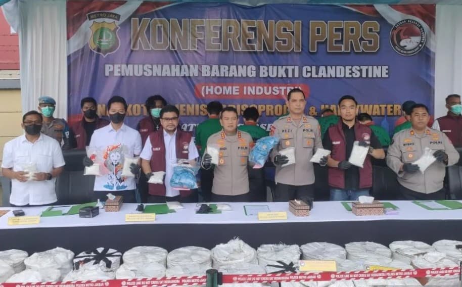 Polisi Gagalkan Produksi Narkoba Jaringan Internasional, Barang Bukti Senilai Rp119 Miliar Disita