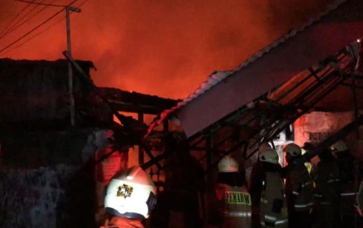 Kebakaran Rumah di Matraman Diduga Dipicu Korsleting Listrik, Dua KK Selamat