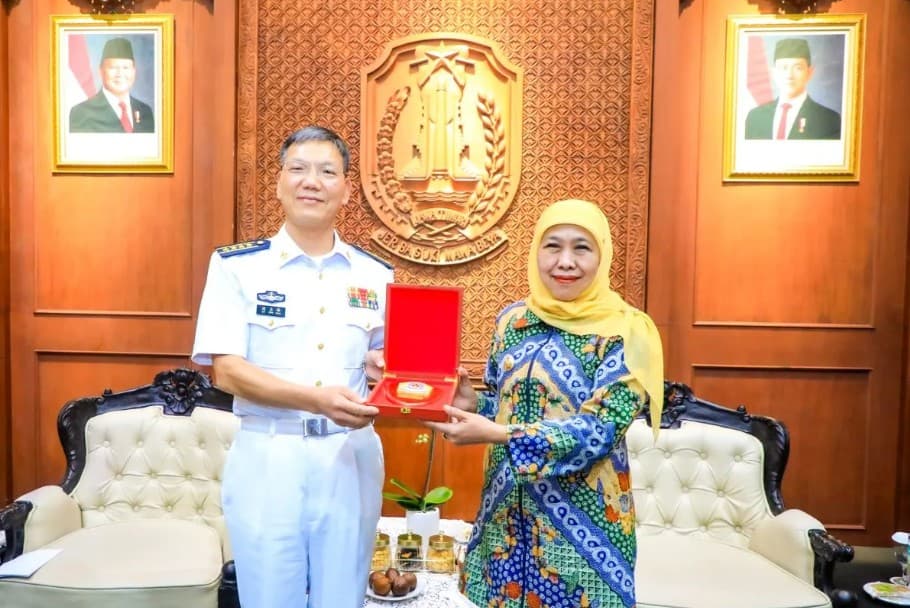 Jawa Timur Menjajaki Kerja Sama Industri Perkapalan dengan Tiongkok, Khofifah Dorong Alih Teknologi Maritim