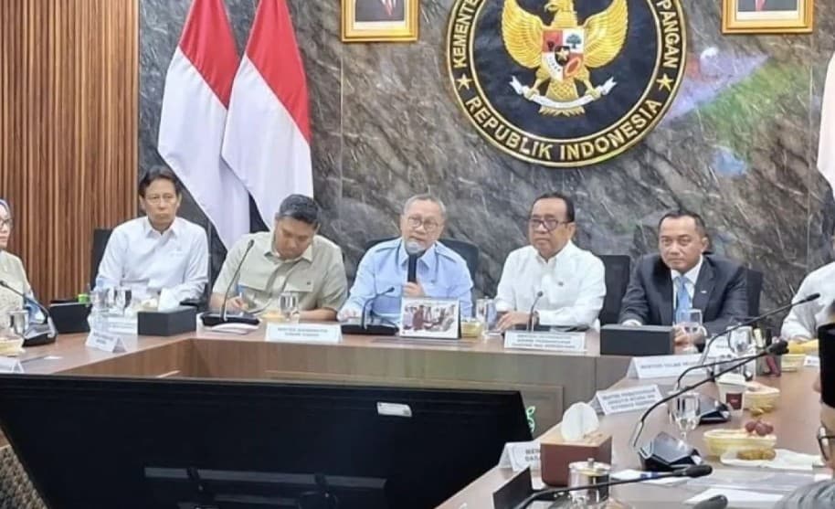Prasetyo Hadi Tegaskan Tidak Ada Surpres Penggantian Kapolri, Isu Pergantian Dibantah Sejumlah Pihak