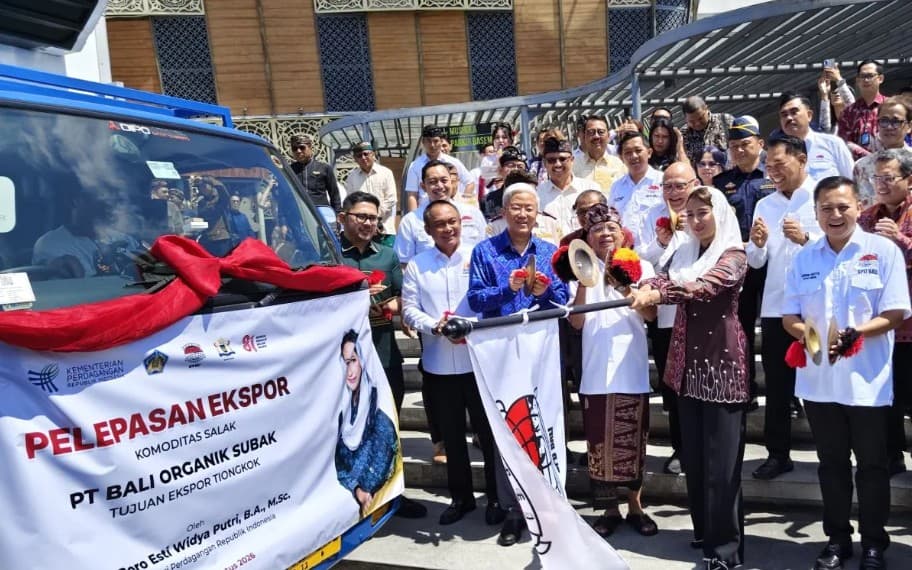 Wamendag Melepas Ekspor 3,5 Ton Salak Gula Pasir Bali ke China, Dorong Hilirisasi Produk Pertanian