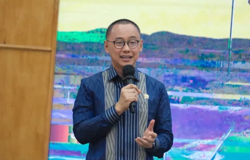 Eddy Soeparno Tegaskan Pentingnya Extended Producer Responsibility untuk Atasi Sampah Plastik