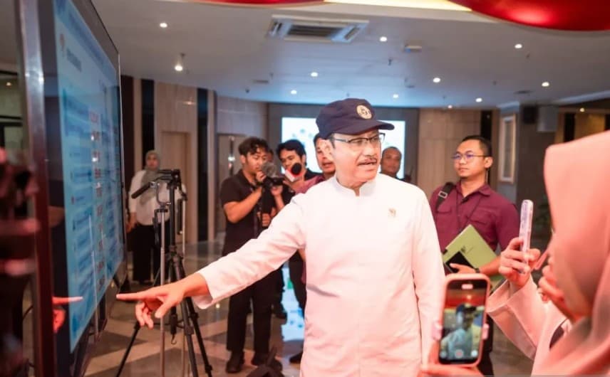 Kemensos Tangguhkan 1,49 Juta Penerima Program Sembako yang Terindikasi Bertransaksi Judi Online