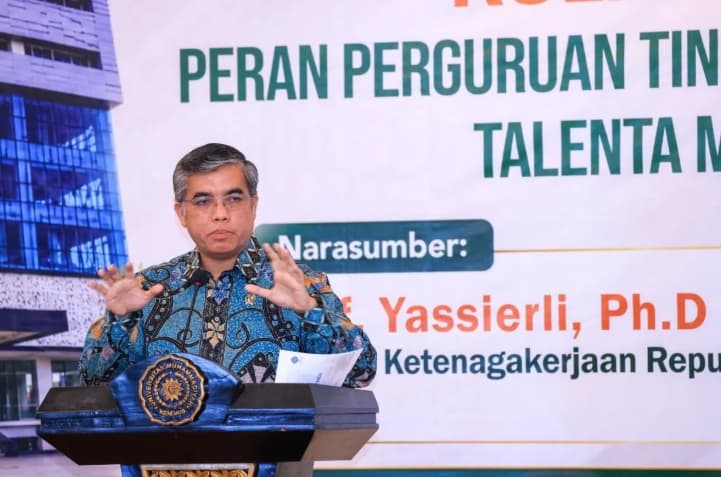 Menaker Tekankan Kolaborasi Kampus dan Industri untuk Atasi Ketidaksesuaian Lulusan dengan Dunia Kerja