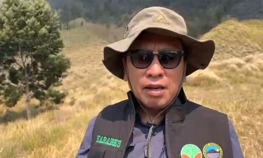 TNBTS Maksimalkan Drone Water Spray untuk Padamkan Kebakaran Gunung Bromo, Helikopter Water Bombing Masih Ditunggu