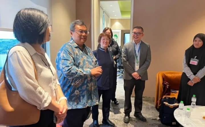 Dua Belas Perawat Indonesia Resmi Bekerja di Rumah Sakit Malaysia, Jalur Karier Baru Terbuka