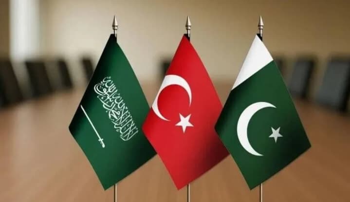 Turkiye, Arab Saudi, dan Pakistan Meneken Perjanjian Pertahanan Bersama di Mekah