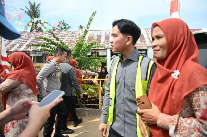 Gibran Minta Sekolah Terdampak Banjir di Bireuen Segera Diperbaiki agar Aman Digunakan Siswa