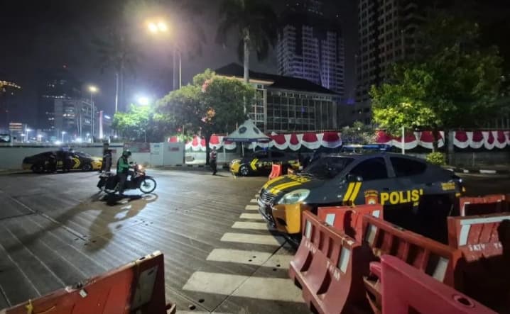 Polisi Menutup Jalan Abdul Muis hingga Pemadaman Kebakaran Gedung Bapenda DKI Selesai