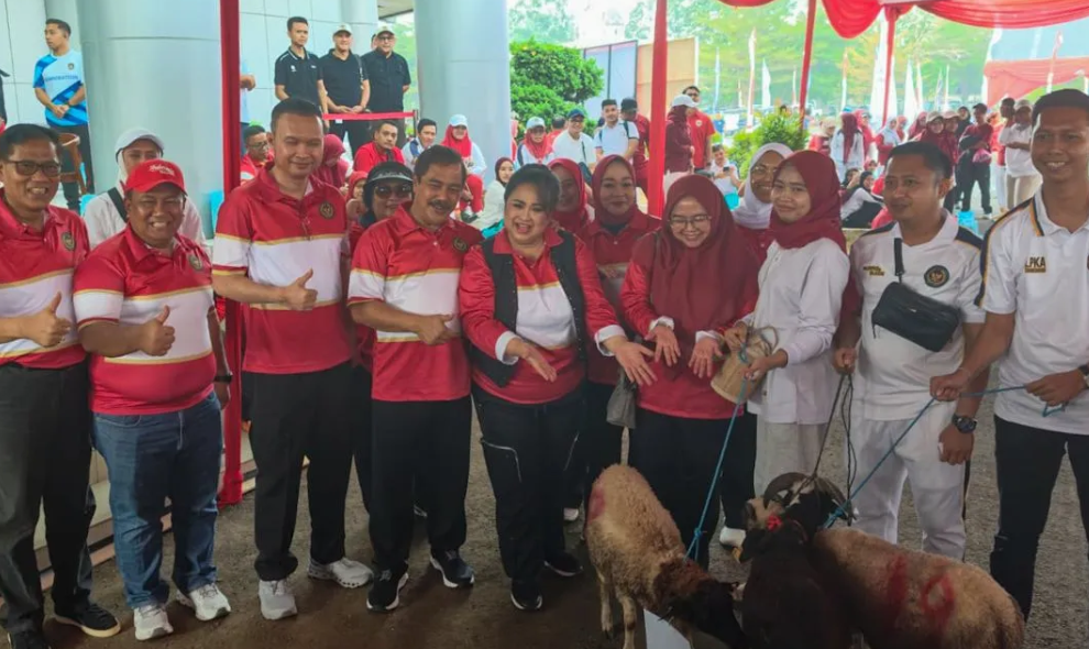 Kemenimipas Sambut HUT ke-81 RI dengan Jalan Santai hingga Aksi Bersih Taman Makam Pahlawan