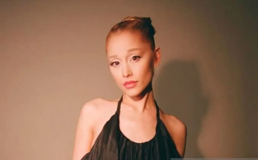Ariana Grande Puncaki Billboard 200 Lewat “Petal”, Samai Rekor Tujuh Album Nomor 1