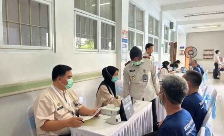 Kemenimipas dan Kemenkes Menggelar Pemeriksaan Katarak Gratis untuk Warga Binaan dan Masyarakat