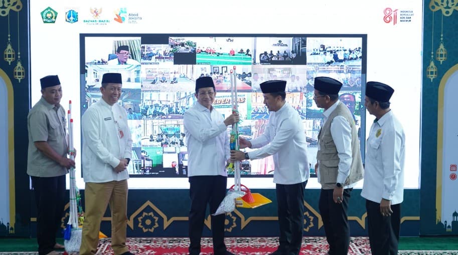 Geber Mas Serentak di 50 Ribu Masjid dan Musala untuk Rumah Ibadah Bersih-Nyaman