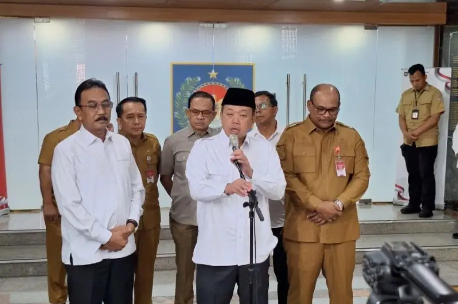 Nusron Targetkan Balik Nama Tanah Selesai Maksimal 10 Hari Mulai 17 Agustus 2026