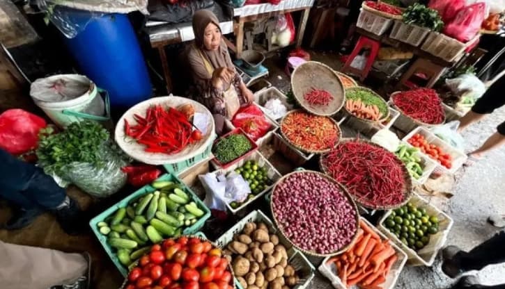 PIHPS Mencatat Harga Cabai Rawit Merah Tembus Rp72.400 per Kilogram, Telur Ayam Rp31.650
