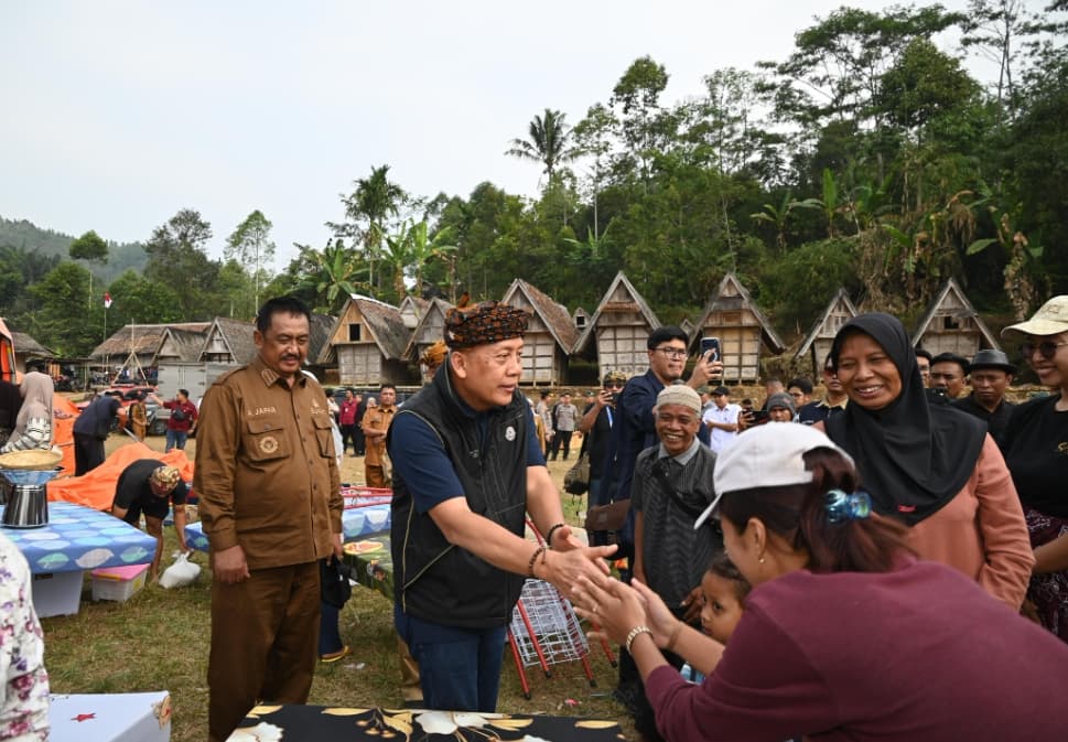 Saan Mustopa Mendorong Relokasi Warga Ciptamulya Dipercepat dengan Tetap Menjaga Identitas Kampung Adat