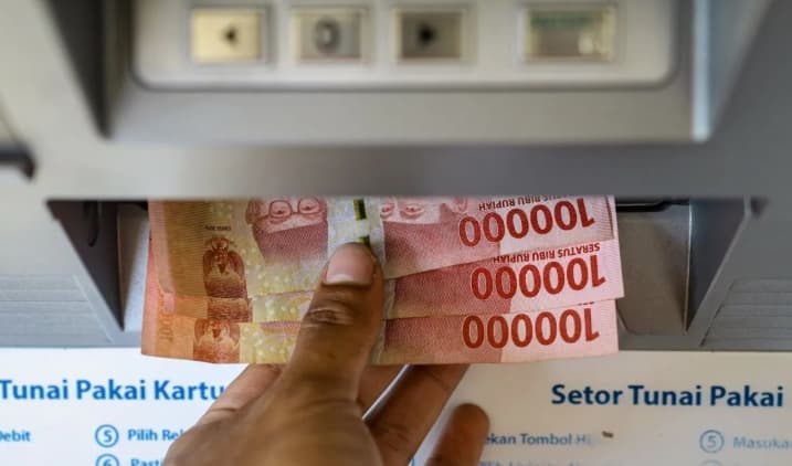 Rupiah Melemah 40 Poin pada Pembukaan Perdagangan, Kurs Jadi Rp17.795 per Dolar AS