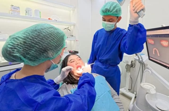 Dokter Menekankan Perawatan Gigi Rutin untuk Menunjang Kualitas Hidup
