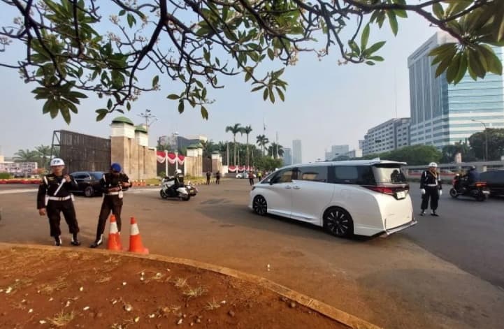 Tamu Undangan Mulai Berdatangan ke Kompleks Parlemen Jelang Sidang Tahunan MPR RI