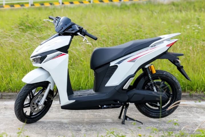 Motor Listrik VinFast Viper Tawarkan Efisiensi Biaya dengan Skema Sewa dan Tukar Baterai
