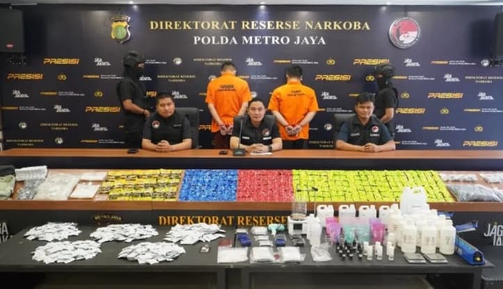 Polda Metro Jaya Bongkar Laboratorium Etomidate Jaringan Internasional, WNA China Ditangkap