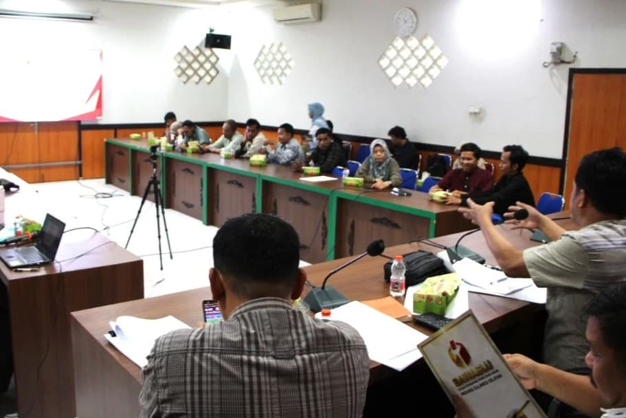 Bawaslu Sulsel Uji Publik 23 Standar Pelayanan Pemilu dan Pilkada untuk Perkuat Kepercayaan Masyarakat
