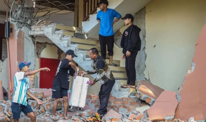 Gempa Magnitudo 7,7 Guncang Nagekeo, BNPB Konfirmasi Dua Orang Meninggal Dunia