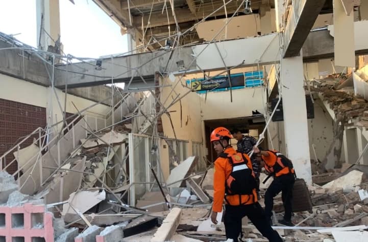 Gubernur NTT Gerak Cepat Pantau Dampak Gempa M7,7 di Flores dan Koordinasikan Bantuan