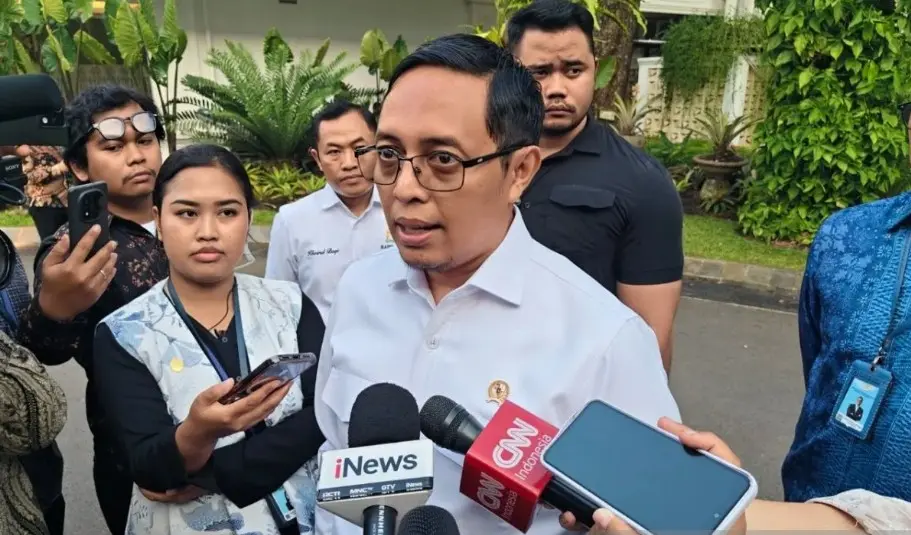 Hasan Nasbi Ajak Masyarakat Merdeka dari Penjajahan Algoritma dan Tak Terjebak Potongan Informasi