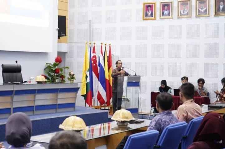 Rektor Unhas Dorong Budaya Jadi Jembatan yang Memperkuat Hubungan Pemuda ASEAN