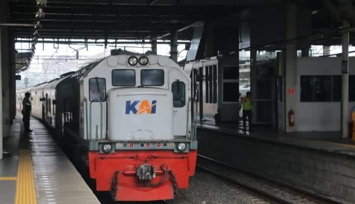 KAI Menambah Pemberhentian 27 Kereta dari Gambir di Jatinegara saat HUT ke-81 RI