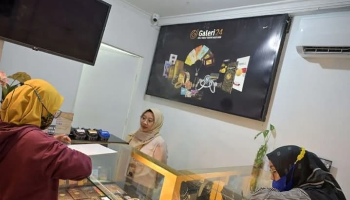 Harga Emas Pegadaian Bergerak Beragam, Antam Turun Menjadi Rp2,736 Juta per Gram