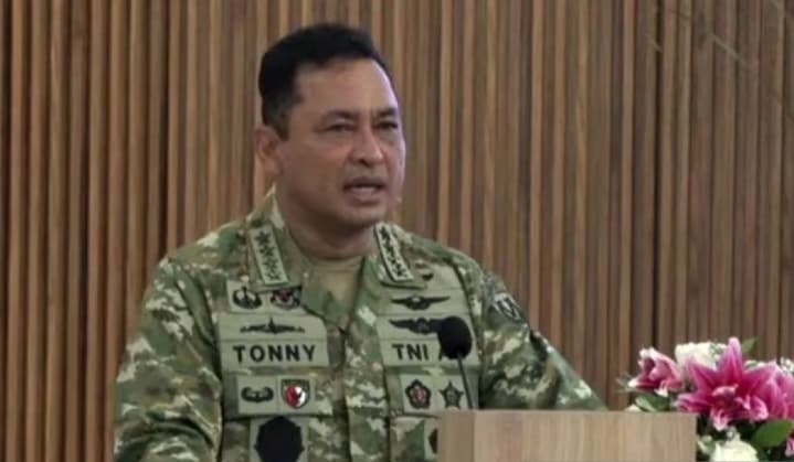 KSAU Tonny Harjono Ungkap Kisah Dua Sukhoi TNI AU Paksa Pesawat Asing Mendarat di Makassar