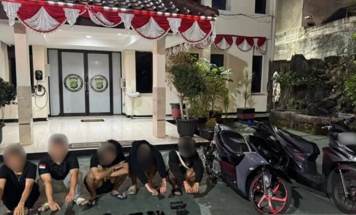 Polda Metro Jaya Mengamankan Lima Pemuda yang Diduga Hendak Balap Liar di Jakarta Timur