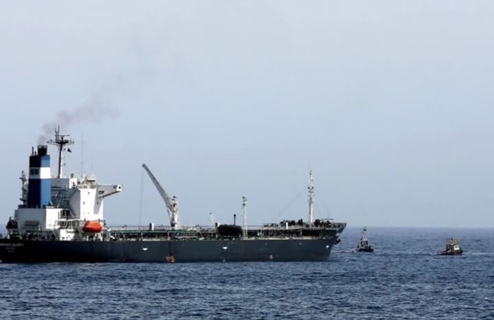Houthi Klaim Serang Delapan Tanker Arab Saudi dan Hadang 48 Kapal Lain