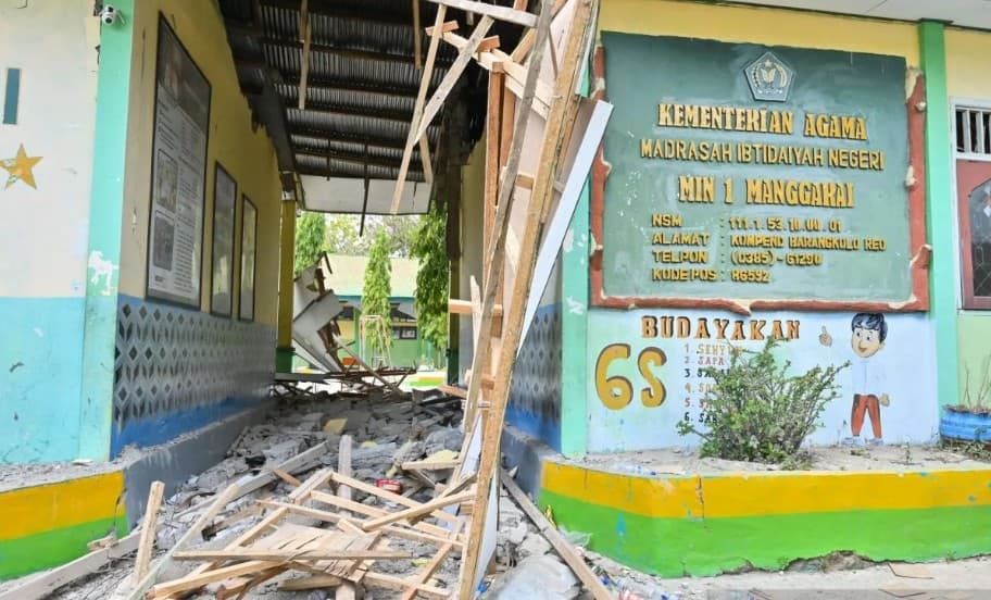 Gempa M 7,7 Rusak 1.378 Sekolah di Flores, 177 Ribu Siswa Terdampak