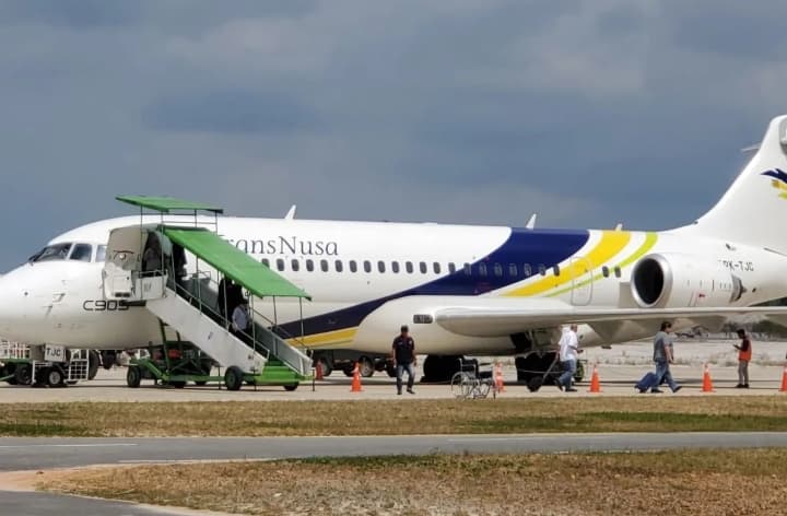 Kabut Asap Makin Tebal, Bandara Singkawang Hentikan Seluruh Penerbangan