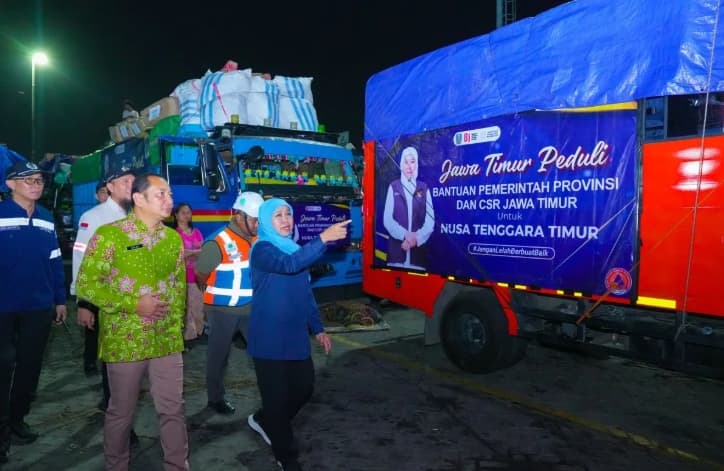 Pemprov Jatim Mengirim 64,4 Ton Bantuan untuk Korban Gempa NTT, Targetkan hingga 100 Ton