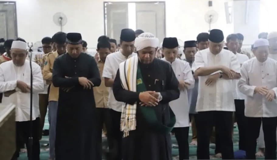 Pemprov Kaltim Gelar Shalat Istisqa untuk Memohon Hujan di Tengah Krisis Air dan Kekeringan