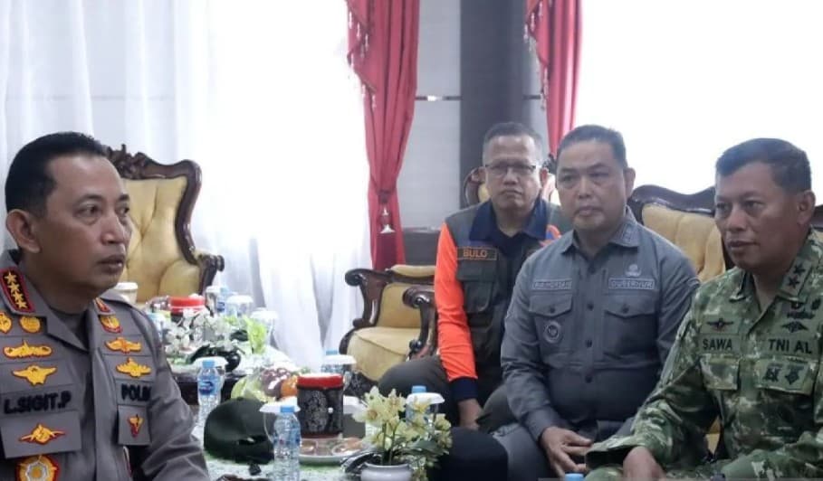 Panglima TNI dan Kapolri Tiba di Kalbar, Dampingi Presiden Prabowo Tinjau Penanganan Karhutla